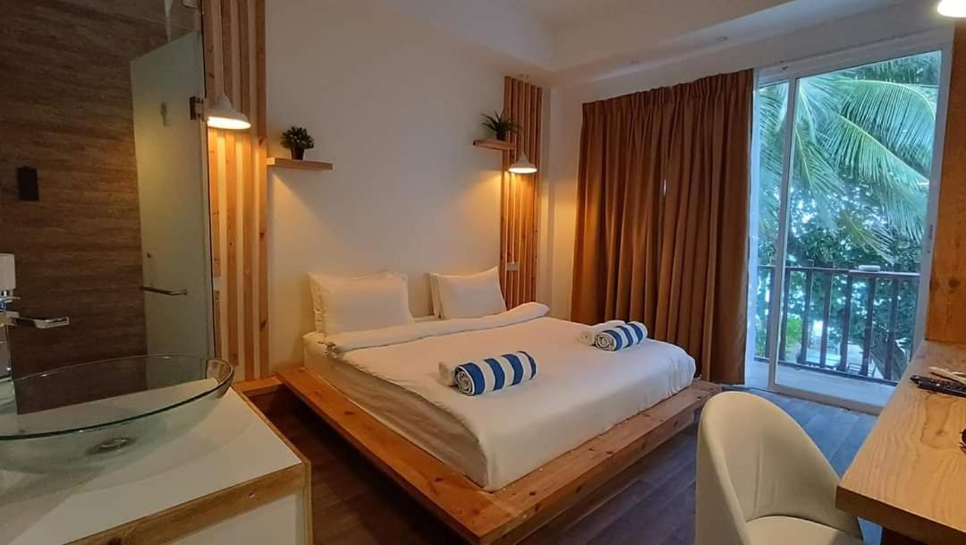 Portia Hotel & Spa Dhiffushi Luaran gambar